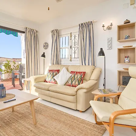 Casa Marazul Capistrano * Нерха