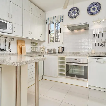 Casa Marazul Capistrano Нерха